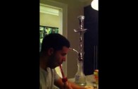 Drake „Smoking Hookah & Previews New Track”