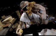Riff Raff „LEFT WiTH A BiSCUiT CAME BACK WiTH A CHiCKEN”